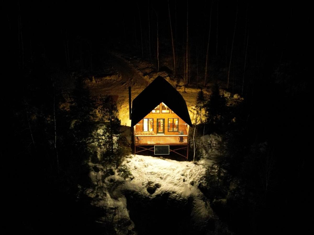 Les Racines Du P'tit Isidore Chalet