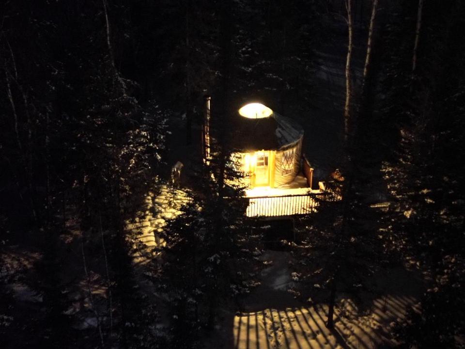 Les Racines Du P'tit Isidore Chalet